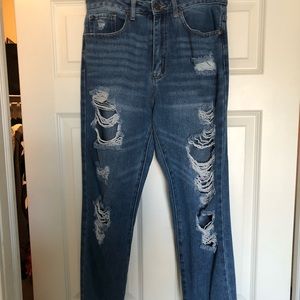 Distressed Boyfriend Jeans